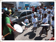 Bilder zum Trommelprojekt „Quabales“ (Salvador)
